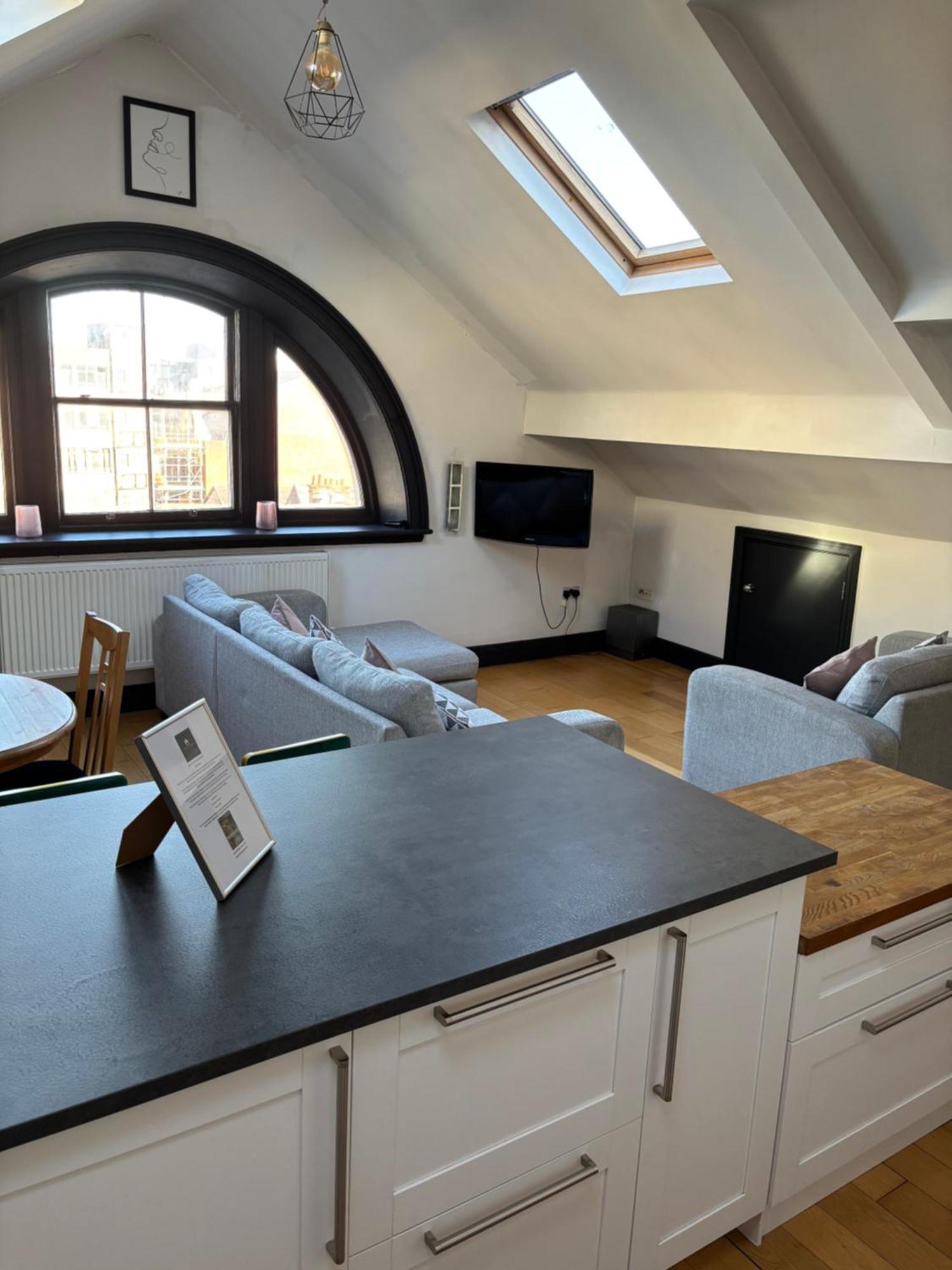2 Bedroom City Centre Penthouse Loft Apartment Liverpool Exterior foto